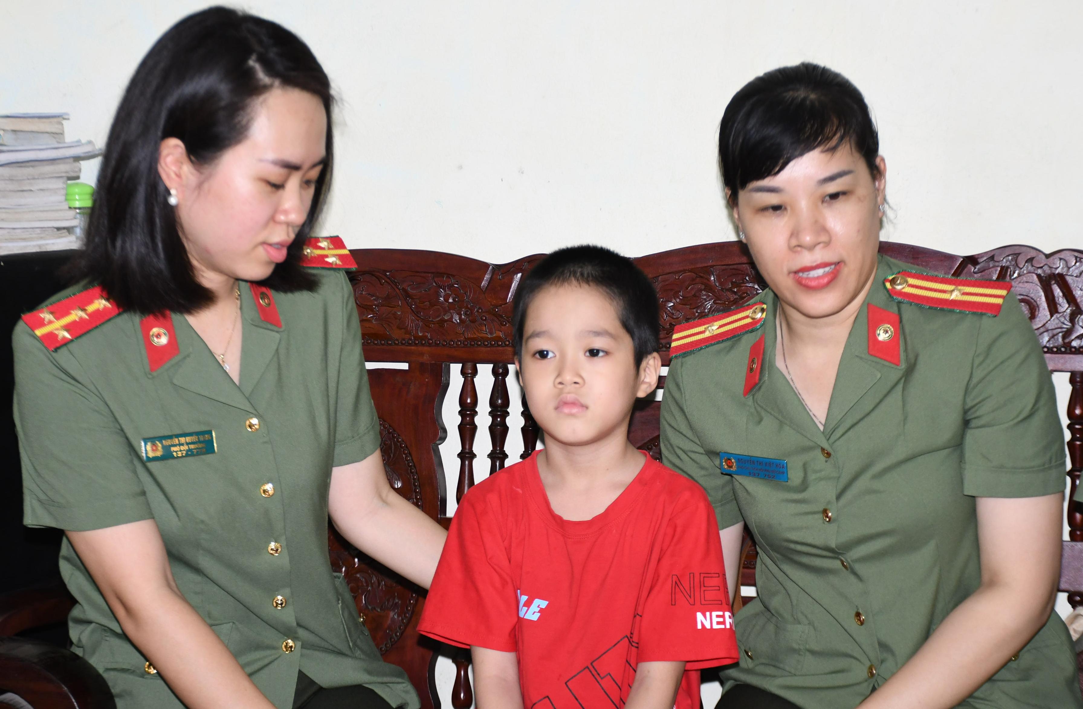 Tấm lòng nhân ái từ công trình “Mẹ đỡ đầu”